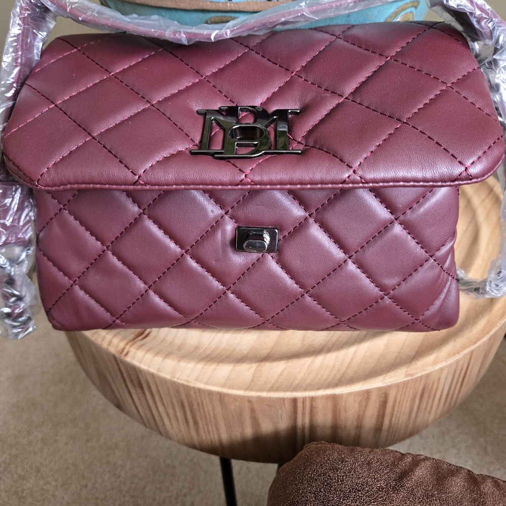 Badgley Mischka Quilted Burgundy Messenger Vegan Leather Handbag - Picture 5 of 8
